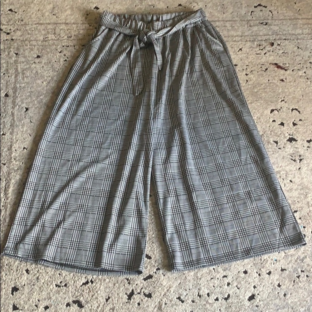 Cropped Wide Leg Dress Pants